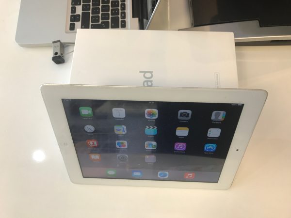 Apple iPad 2 16GB - Refurbished Online Sale